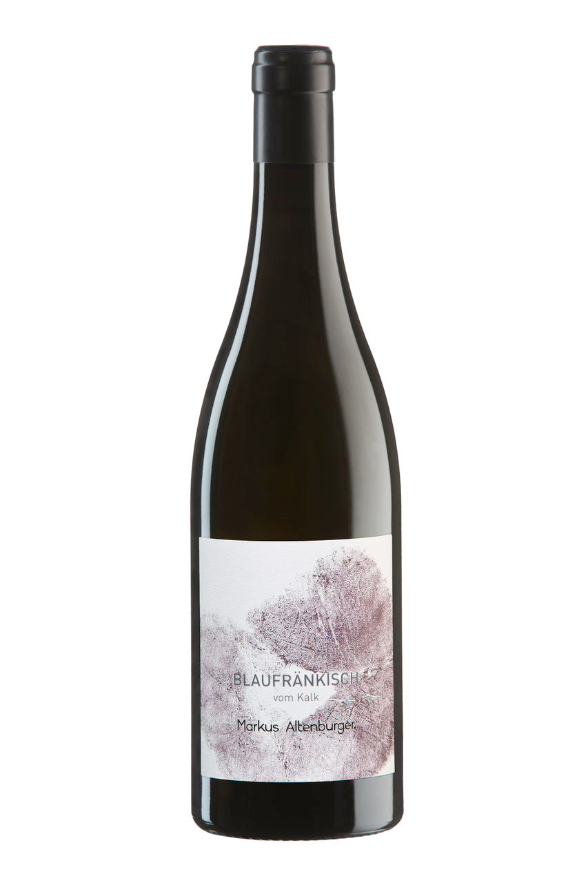 Vinoscout Blaufränkisch vom Kalk, Rotwein in dunkler Glasflasche mit hellem Etikett