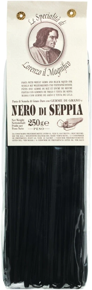 Schwarze Linguine Nero di sepia mit Tintenfischtinte, handwerklich aus der Toskana, aus Hartweizengrieß.