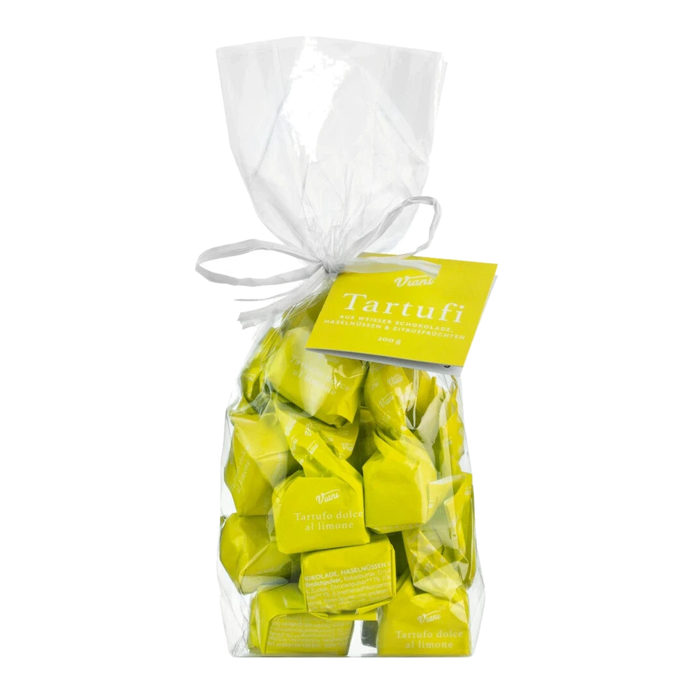 Tartufi dolci al limone – hand-shaped white chocolate truffles with citrus filling in a box