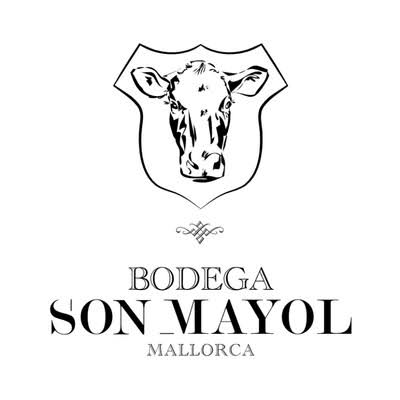 Logo von Bodega Son Mayol mit stilisiertem Kuhkopf in Wappenform, darunter Schriftzug Bodega Son Mayol Mallorca