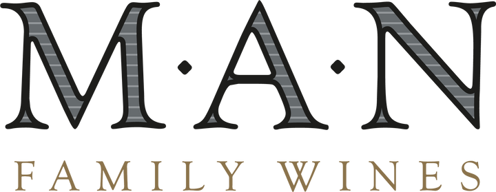 MAN Vintners Logo – südafrikanisches Weingut aus Stellenbosch, gegründet 2001 von Conde und den Brüdern Myburgh.