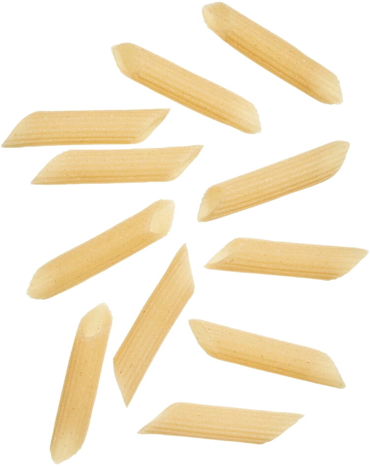Penne aus Bronze-Matrizen: kurze, gerillte Röhren mit schräg geschnittenen Enden für optimale Saucenhaftung.