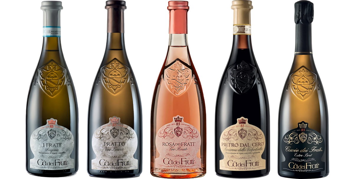 Die fünf Weine aus „Probierpaket Cà dei Frati“: Cà dei Frati I Frati Lugana DOC, Cà dei Frati Pratto Bianco, Rosa dei Frati DOC, Pietro dal Cero Amarone della Valpolicella DOCG, Cuvée dei Frati Metodo Classico Brut DOC