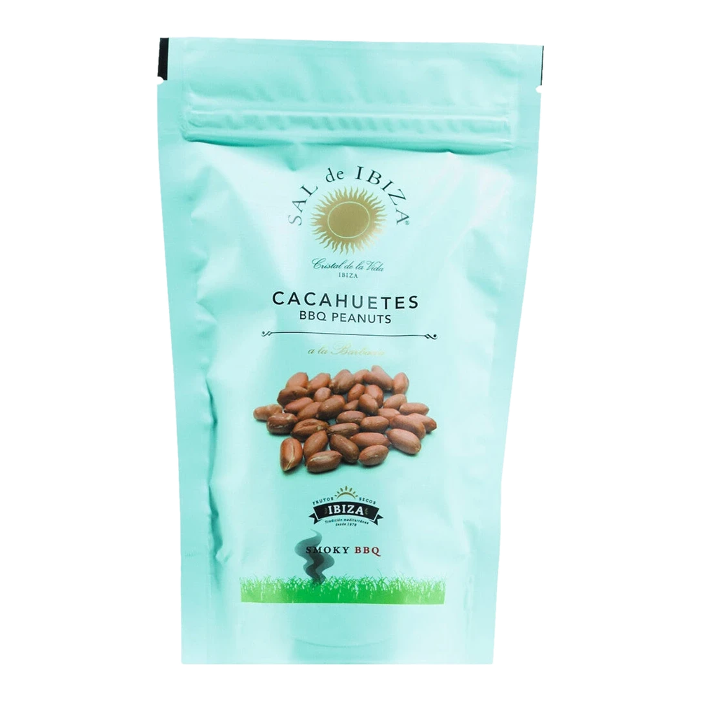 Sal de Ibiza Cacahuetes Smoky Barbeque 80g – geröstete Erdnüsse mit Meersalz und BBQ-Gewürzmischung in einer Tüte.