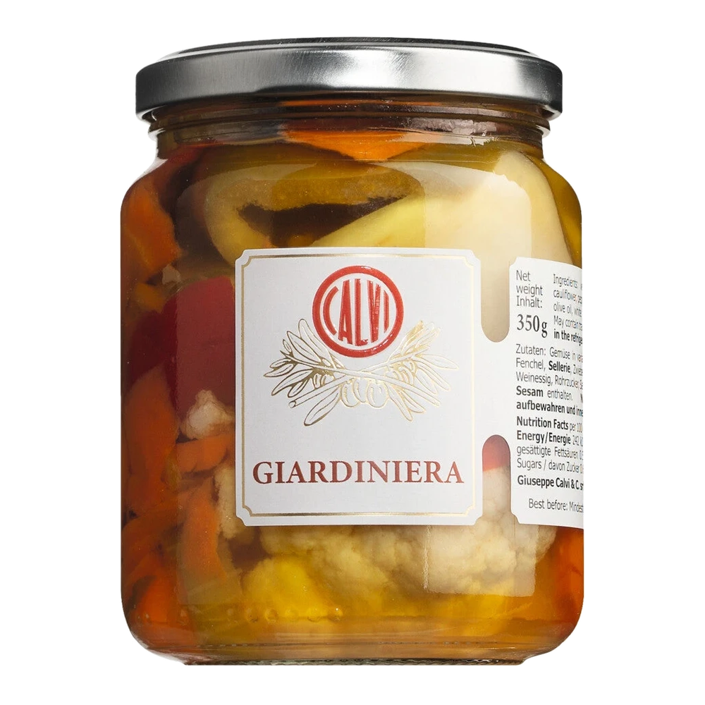 Giardiniera in olio – pickled vegetables with carrots, cauliflower, bell peppers, fennel, and celery in oil